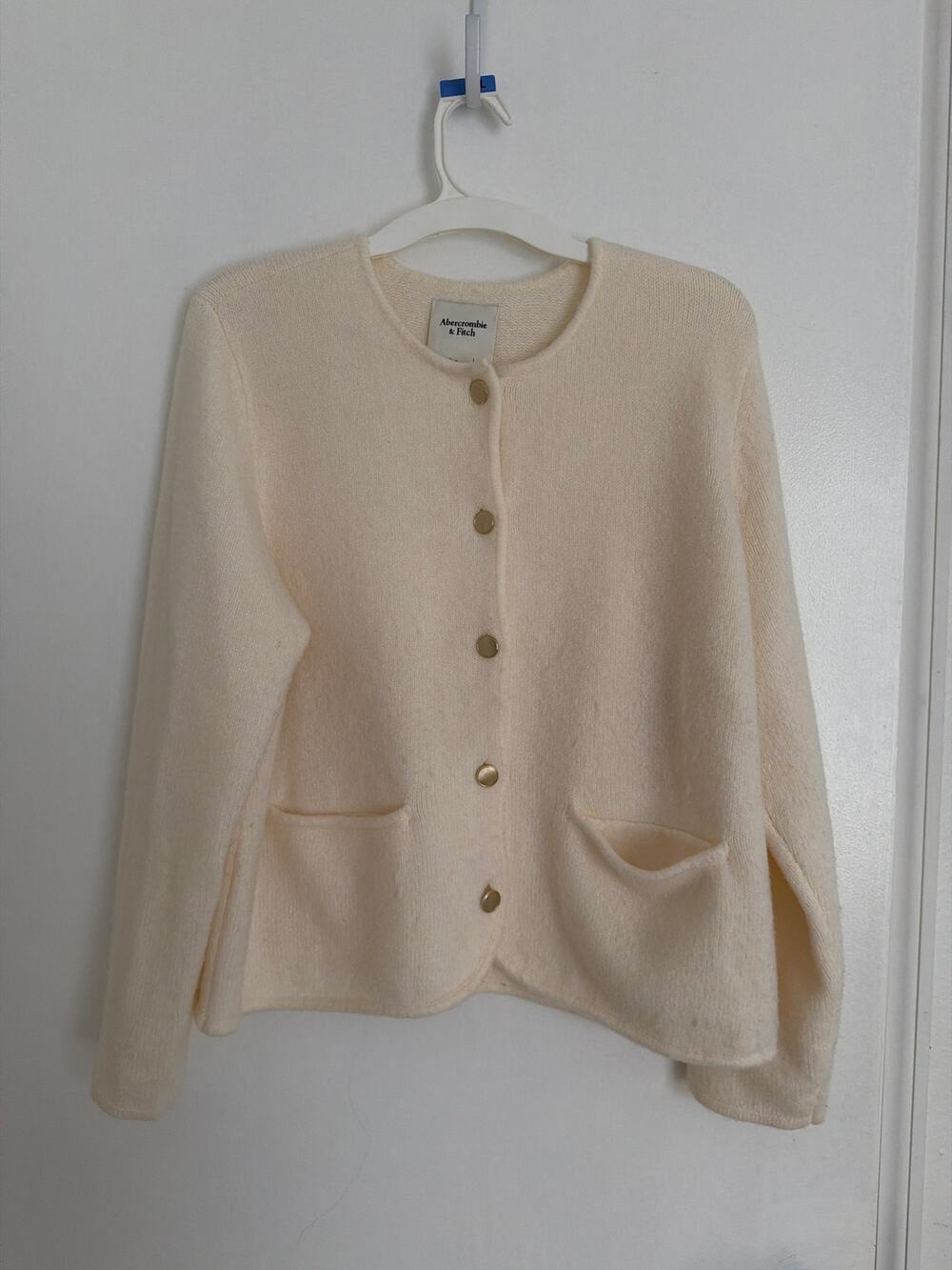 Abercrombie and Fitch Women’s Cream Sweater